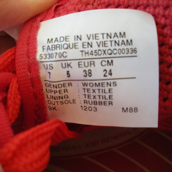 Converse CTAS Lightweight Red Mesh Womens Size 7 - Picture 8 of 11